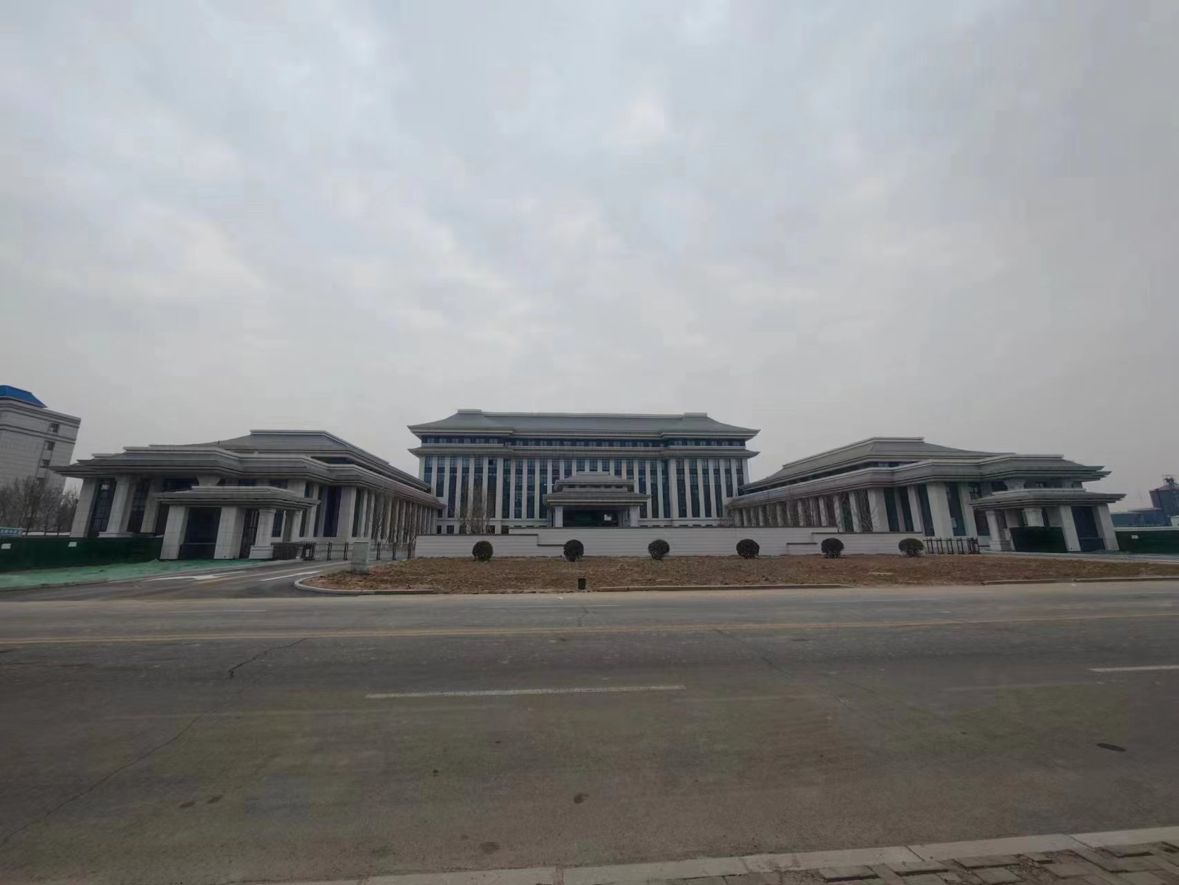 鷹米講解2023年4月為山東省東營市利津縣文化教育基地學(xué)術(shù)中心提供了自動(dòng)感應(yīng)講解器